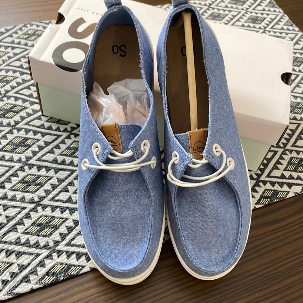 NWT SO Chambray Slip On Shoes. Size 9.5
